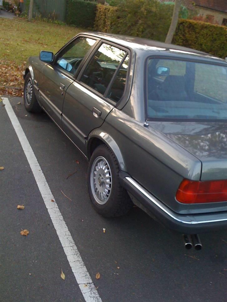 BMW e30 320i solgt billede 6