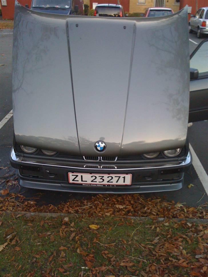 BMW e30 320i solgt billede 7
