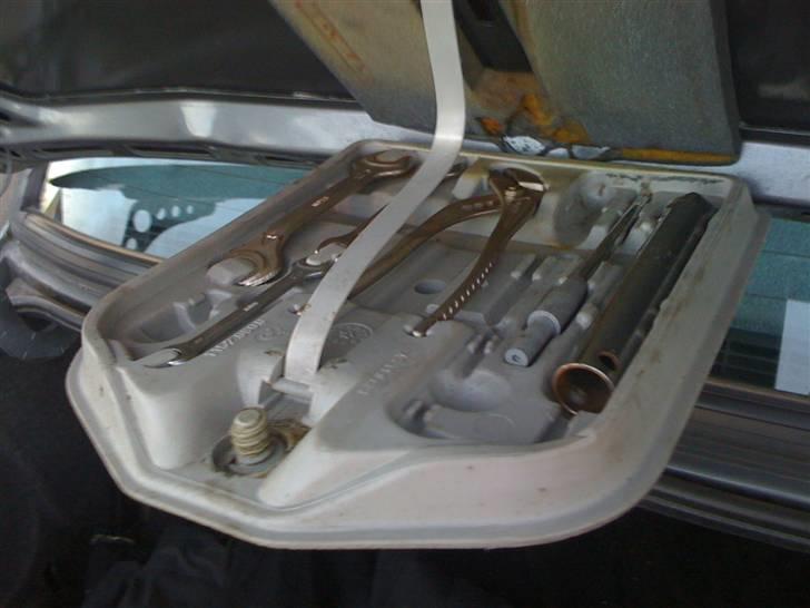 BMW e30 320i solgt billede 14