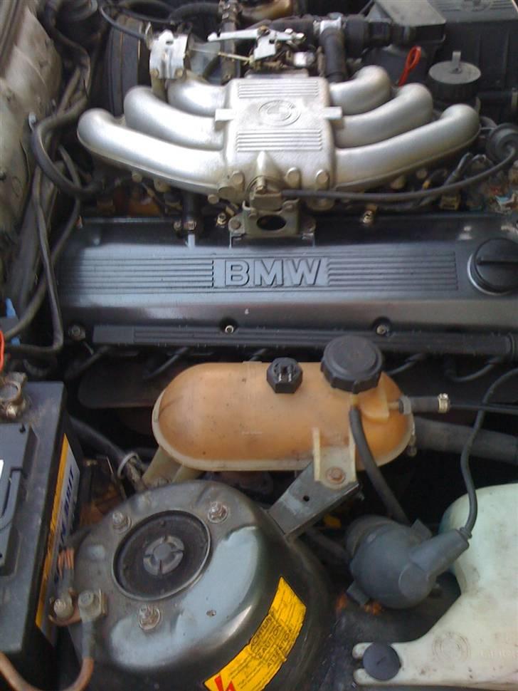 BMW e30 320i solgt billede 15