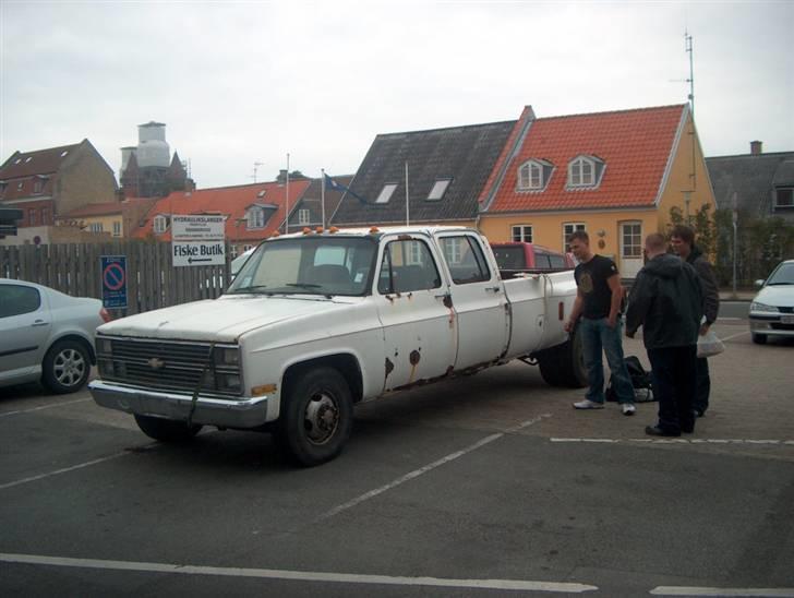 Chevrolet C30 Bonus Cab Big Dooley - endelig hjemme 9 timers køretur lørdag og 6 timer med færge søndag det var en lang weekend billede 3