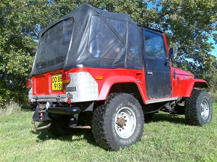 Toyota Landcruiser BJ42 - Alu.dørk på baghjørnerne og træk til 2ton. billede 4