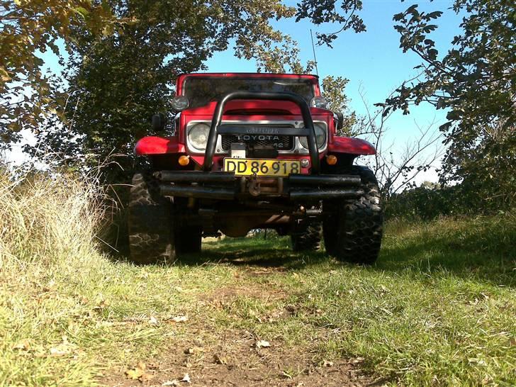 Toyota Landcruiser BJ42 - Var lige en tur uden for asfalten. billede 7