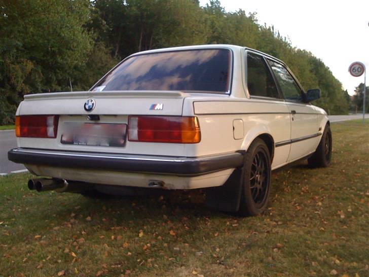 BMW 318i E30 billede 2