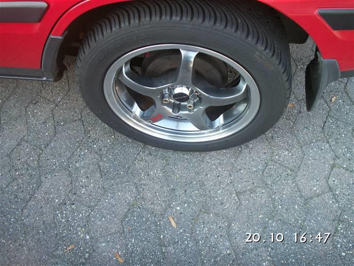 Mazda 323F 1,6 GLX SOLGT :( billede 9