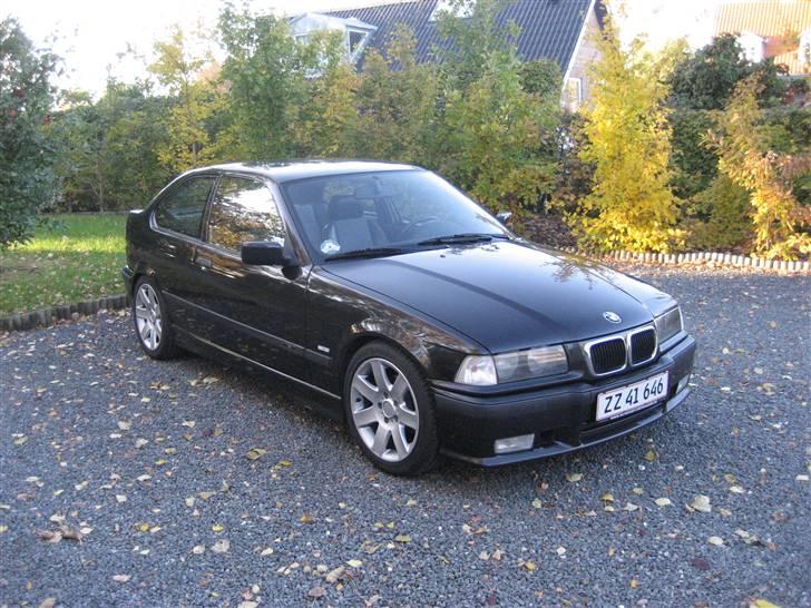 BMW 323ti compact M SOLGT billede 7