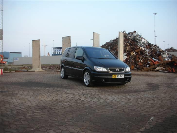 Opel Zafira OPC billede 2
