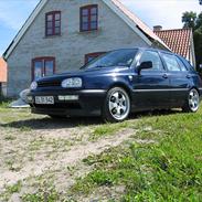 VW Golf 1.8 GL Aut. (SOLGT)