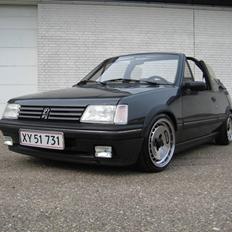 Peugeot 205 1,9 CTI