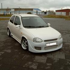 Opel corsa b perlen SOL..