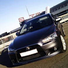 Mitsubishi Lancer SportB *SOLGT*