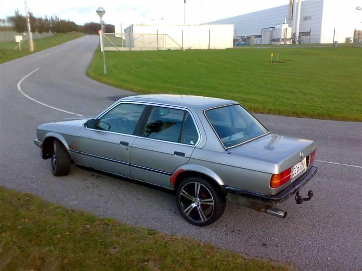 BMW E30 320I  (død) billede 5