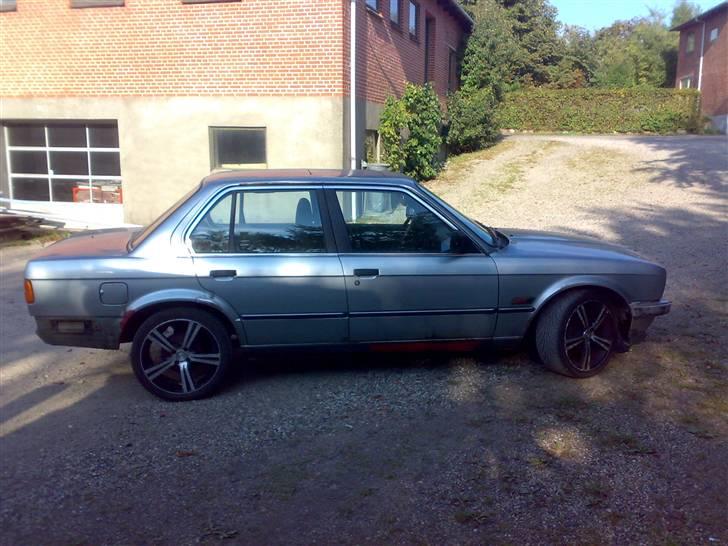 BMW E30 320I  (død) billede 7