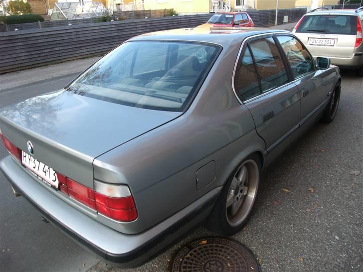 BMW E34 525iA M50B25**Solgt** billede 7