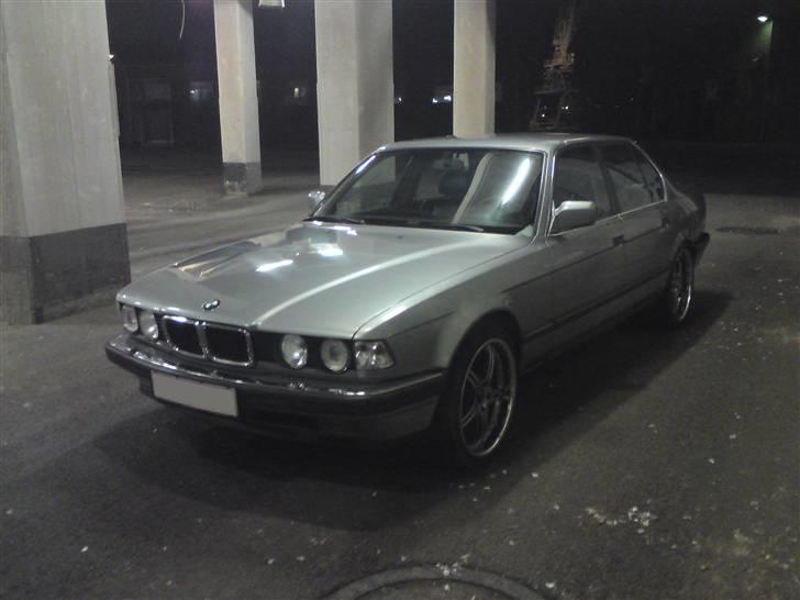 BMW 750 5.0 V12 E32 billede 2
