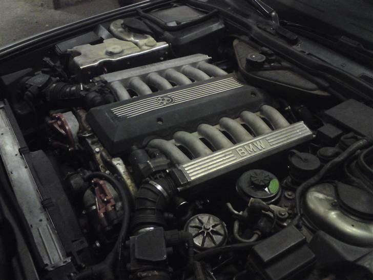 BMW 750 5.0 V12 E32 billede 11