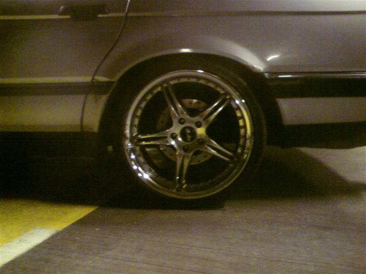 BMW 750 5.0 V12 E32 billede 13