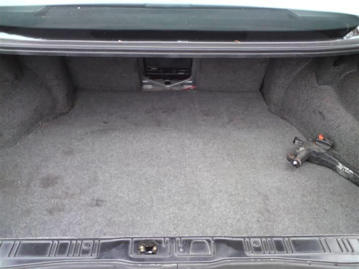 BMW 750 5.0 V12 E32 billede 18