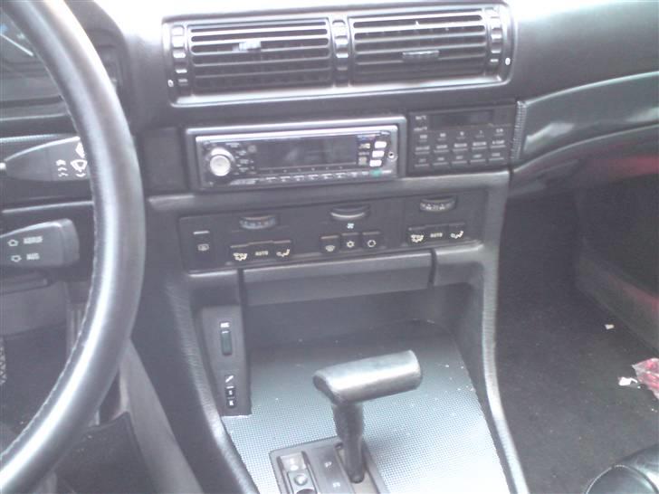 BMW 750 5.0 V12 E32 billede 19