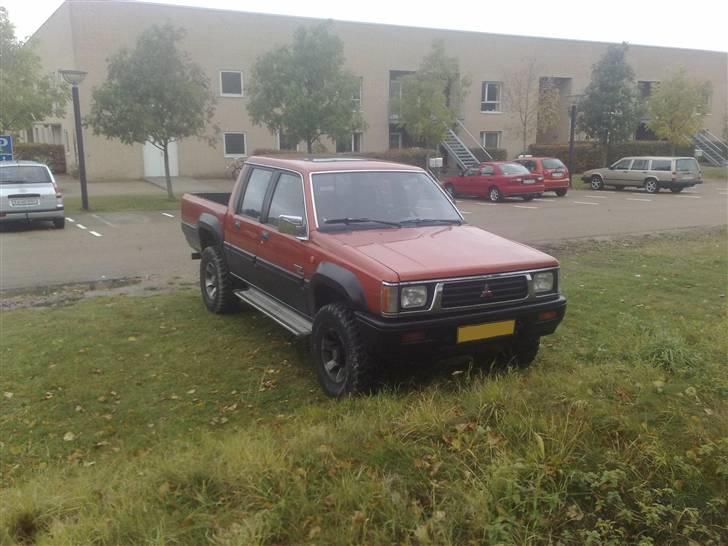 Mitsubishi L200 Strada 4WD SOLGT billede 8