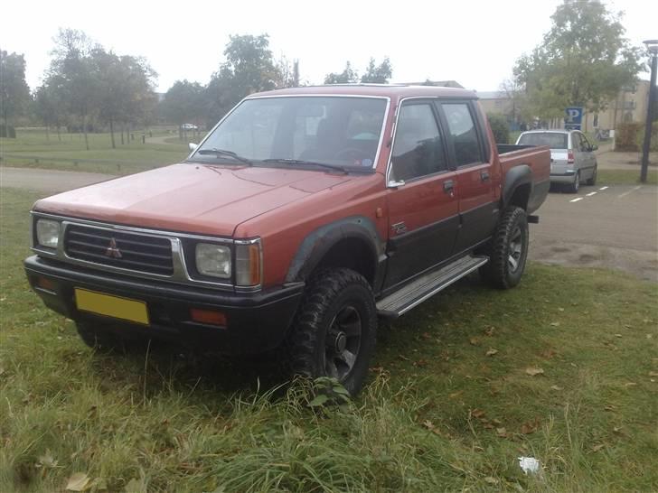 Mitsubishi L200 Strada 4WD SOLGT billede 10