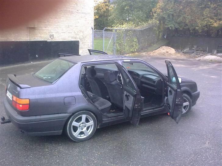 VW vento (Solgt) billede 10