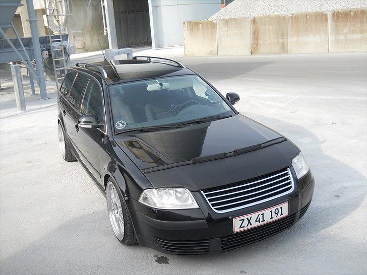 VW Passat 1,8 T Stc. #SOLGT# billede 1