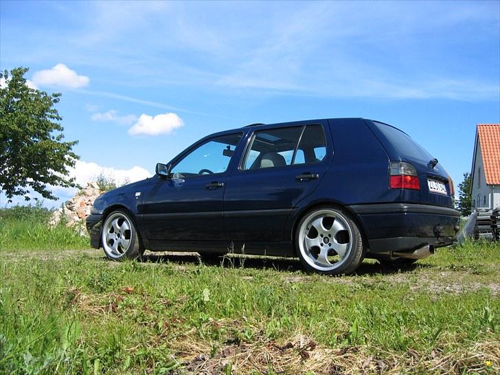 VW Golf 1.8 GL Aut. (SOLGT) billede 5