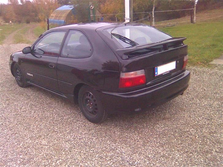 Toyota corolla e10 totalskadet billede 2