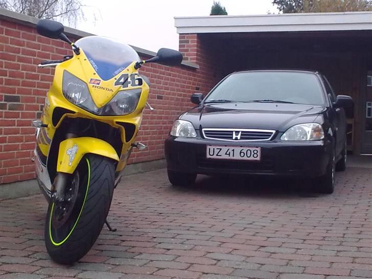 Honda Civic 1,5i Ls #BYTTET# - Honda - the power of dreams. (storebrors cbr 600) billede 9