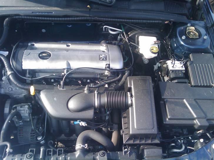 Peugeot    406     1,8     ST billede 9