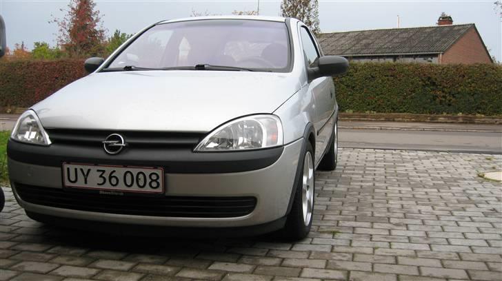 Opel Corsa C 1,7 DI *SOLGT* billede 2