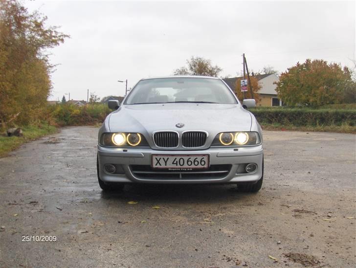 BMW 535i  V8 steptr. billede 1