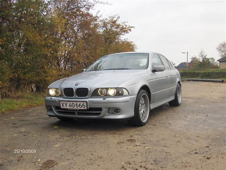 BMW 535i  V8 steptr. billede 2