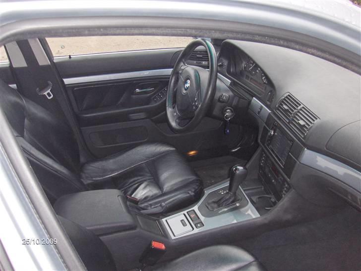 BMW 535i  V8 steptr. billede 6