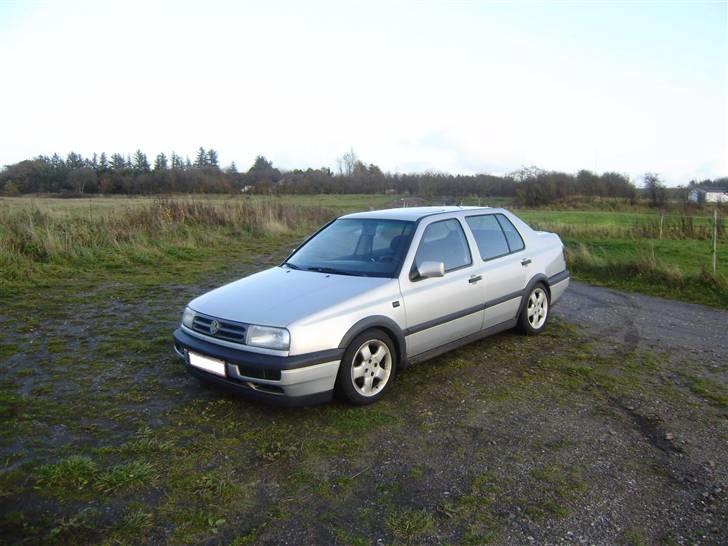 VW Vento 1,9 TD CLX billede 1