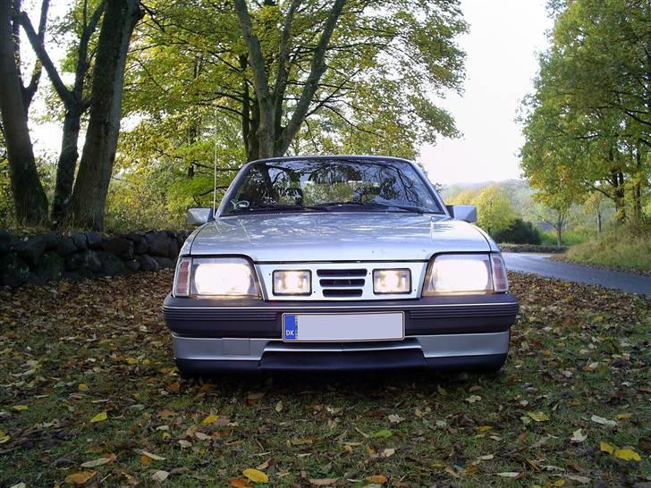 Opel Ascona cc 2,0i Exclusive (Solgt) billede 7