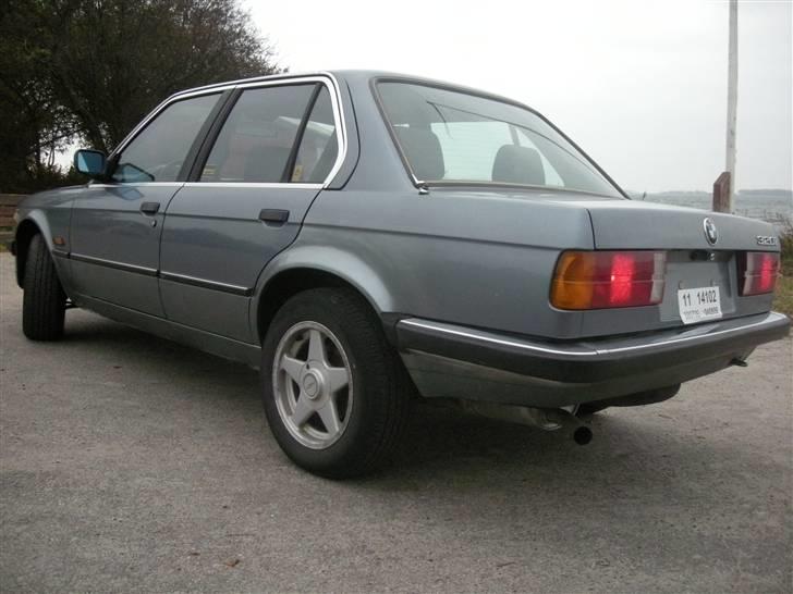 BMW 320i (solgt )  billede 6
