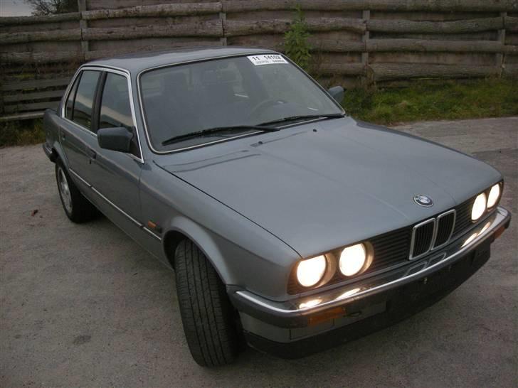BMW 320i (solgt )  billede 8