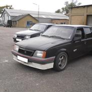 Opel   Ascona CC 1,8 GT SOLGT