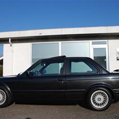 BMW 325i sport E30 M Tech 2