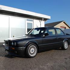BMW 325i sport E30 M Tech 2