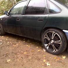 Opel vectra 1.8 i 4 dørs.solgt