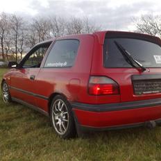 Nissan sunny N14 totalskadet