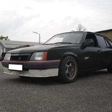 Opel   Ascona CC 1,8 GT SOLGT