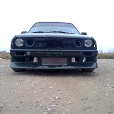 BMW E30 328 turbo