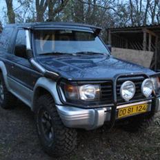 Mitsubishi pajero 3,0 V6 24V SOLGT