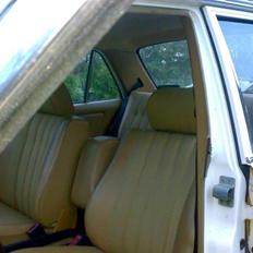 Mercedes Benz 300 D W123