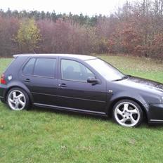 VW Golf 4 1.8 20V (BYTTET)