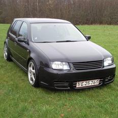 VW Golf 4 1.8 20V (BYTTET)